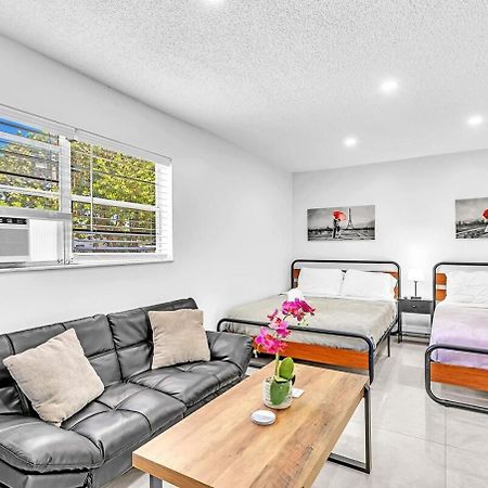 New 2 Bed Studio Close To Beach & Casino Ha04 Голливуд Экстерьер фото