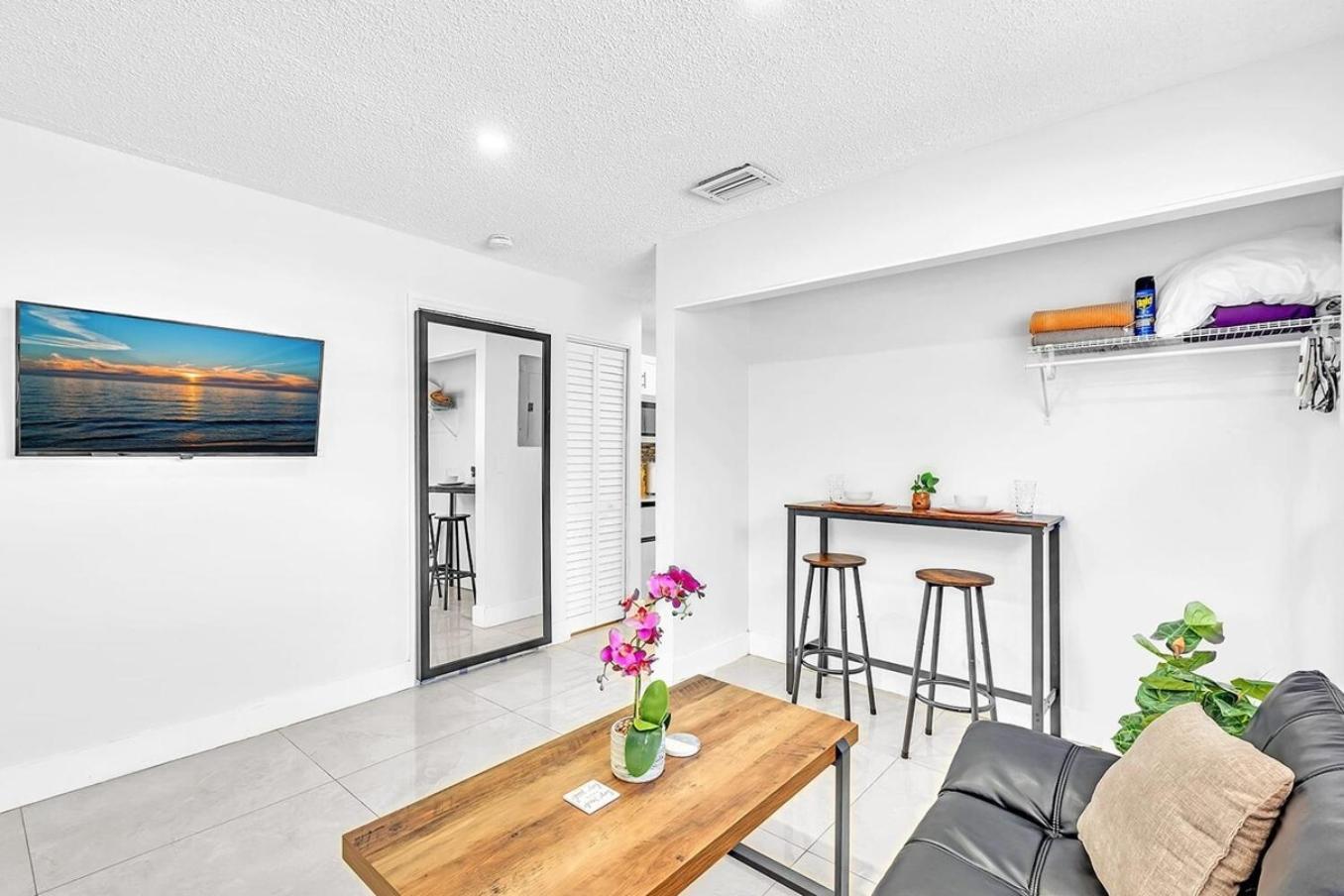 New 2 Bed Studio Close To Beach & Casino Ha04 Голливуд Экстерьер фото