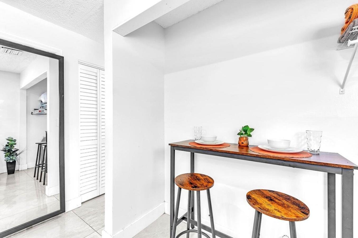 New 2 Bed Studio Close To Beach & Casino Ha04 Голливуд Экстерьер фото